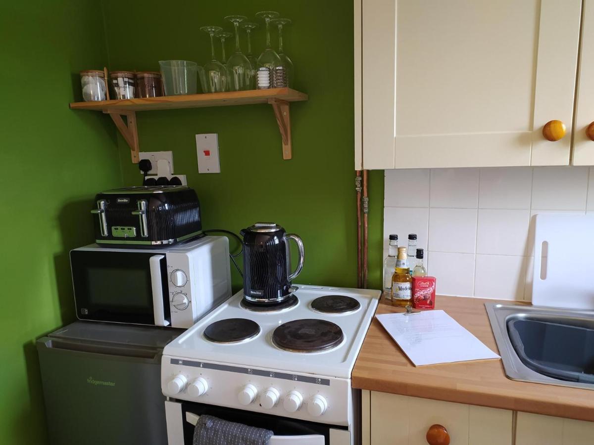 Ferienwohnung Garden Flat At The Infamous Piltdown Man Pub Fletching Exterior foto